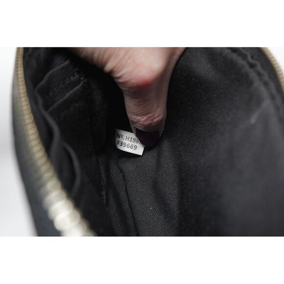 Coach Corner Zip Wristlet Signature Pearlized Coated Canvas Metallic Leather - Picture 6 of 8